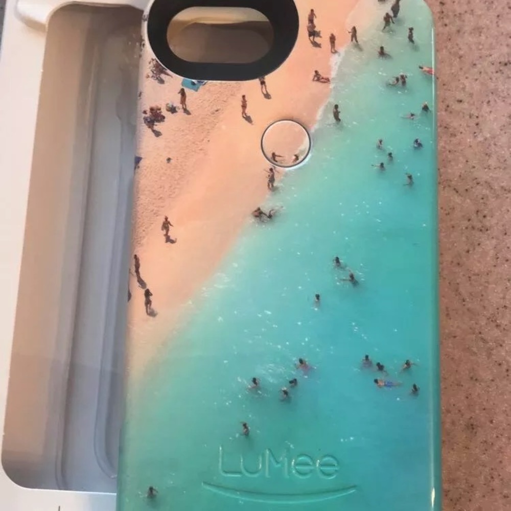 Lumee Two Day At Beach iPhone 7 case
